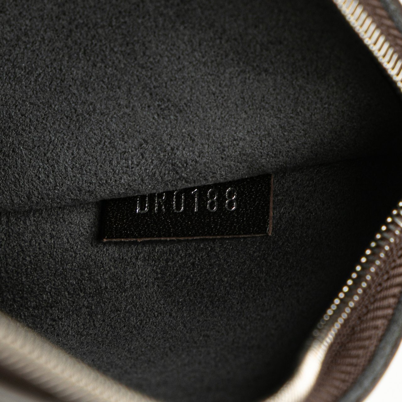 Louis Vuitton Monogram Mahina Hina MM Zwart