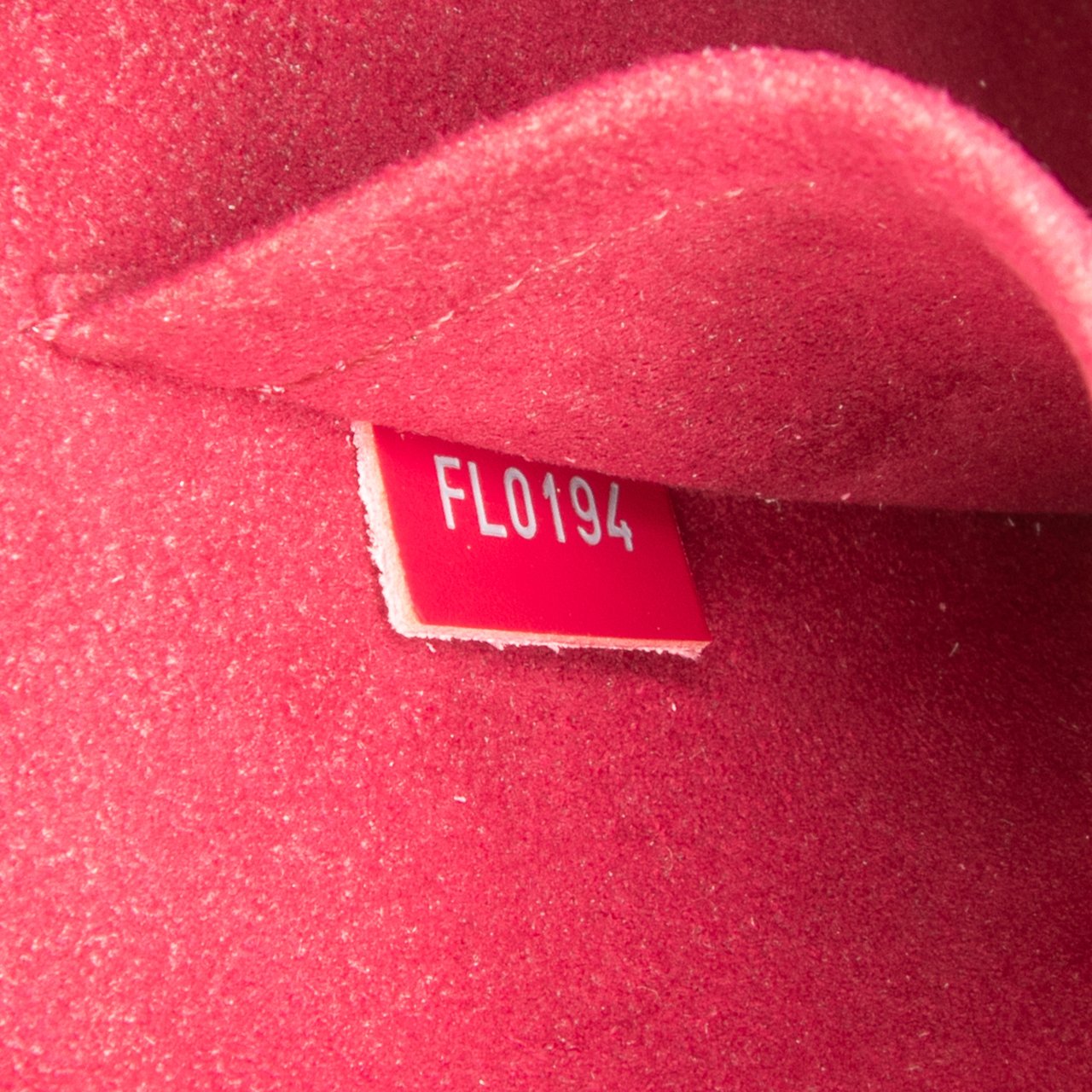 Louis Vuitton Epi Alma MM Roze