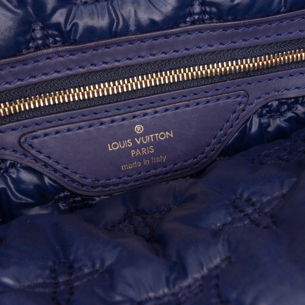 Louis Vuitton Monogram Nylon Desire Lockit Vertical MM Blauw