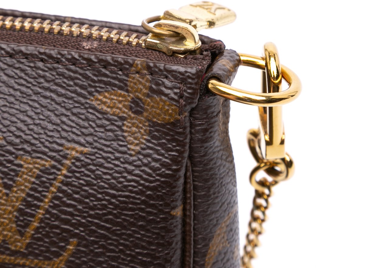 Louis Vuitton Monogram Vivienne Christmas Roller Coaster Mini Pochette Accessoires Bruin