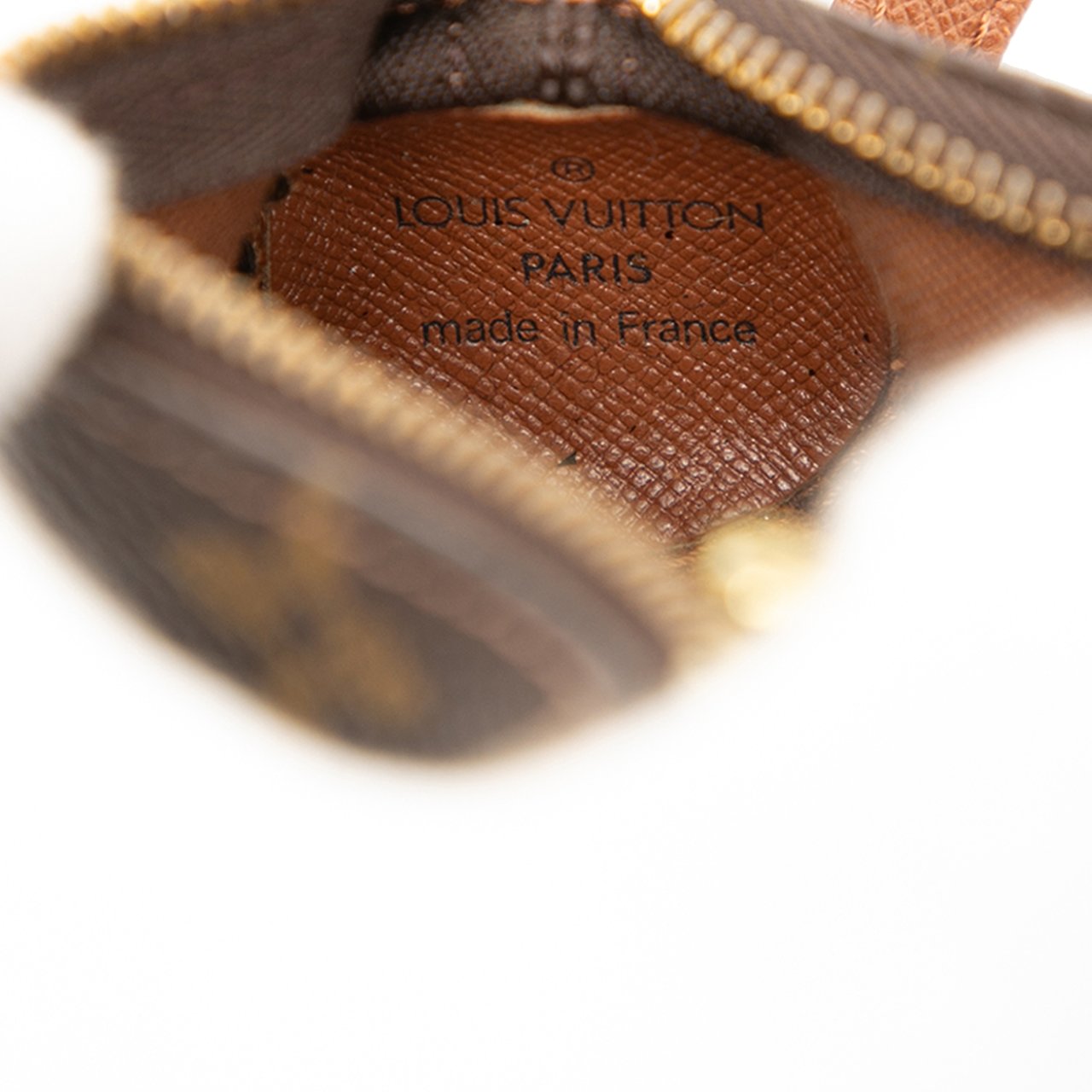 Louis Vuitton Monogram Etui Golf Ball Case Bruin