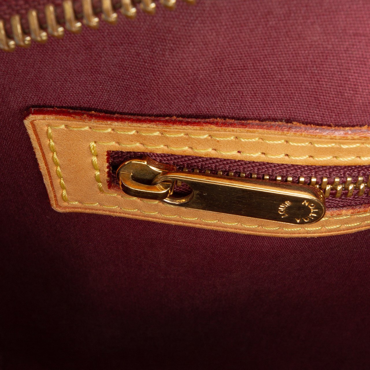 Louis Vuitton Monogram Vernis Brea MM Rood