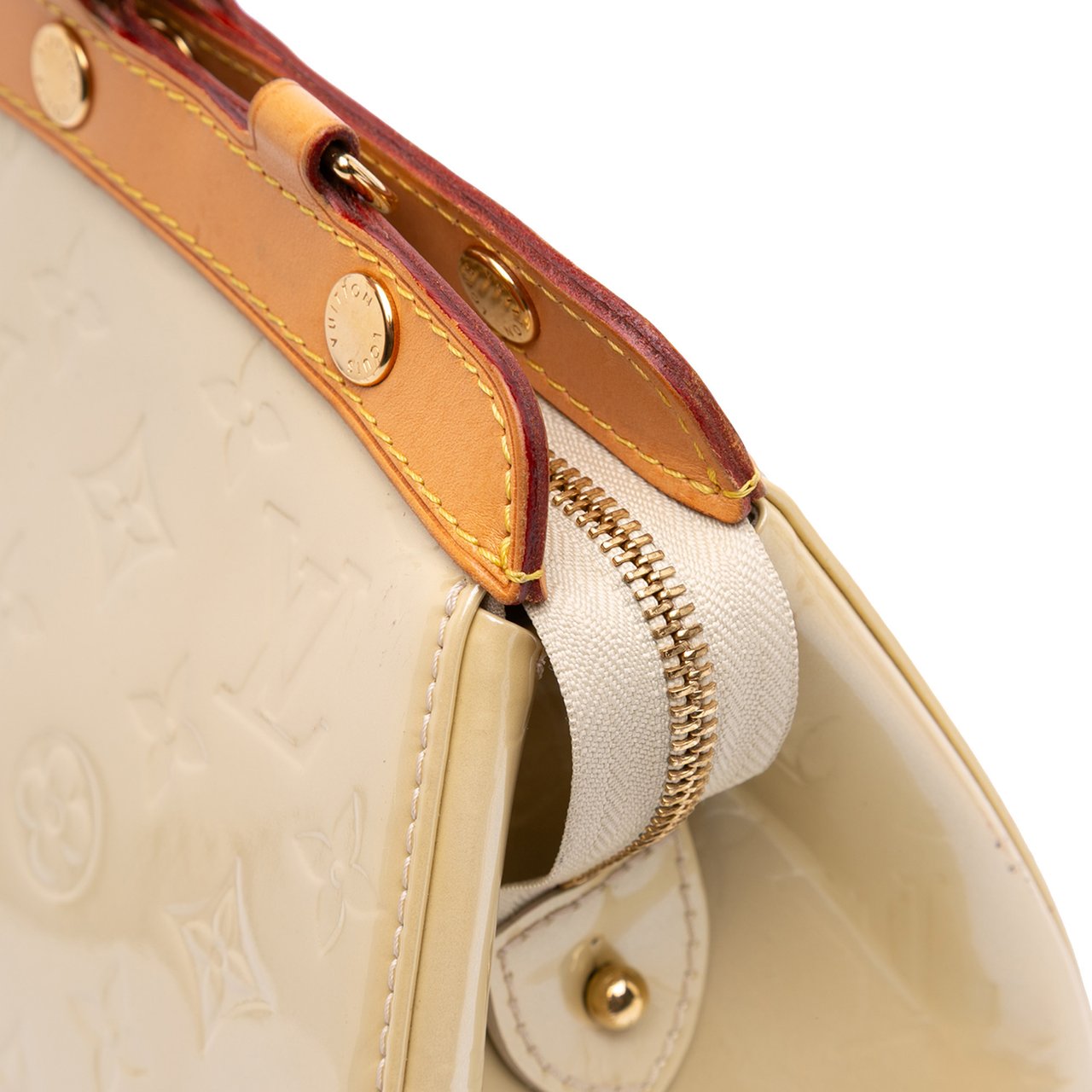 Louis Vuitton Monogram Vernis Brea MM Bruin