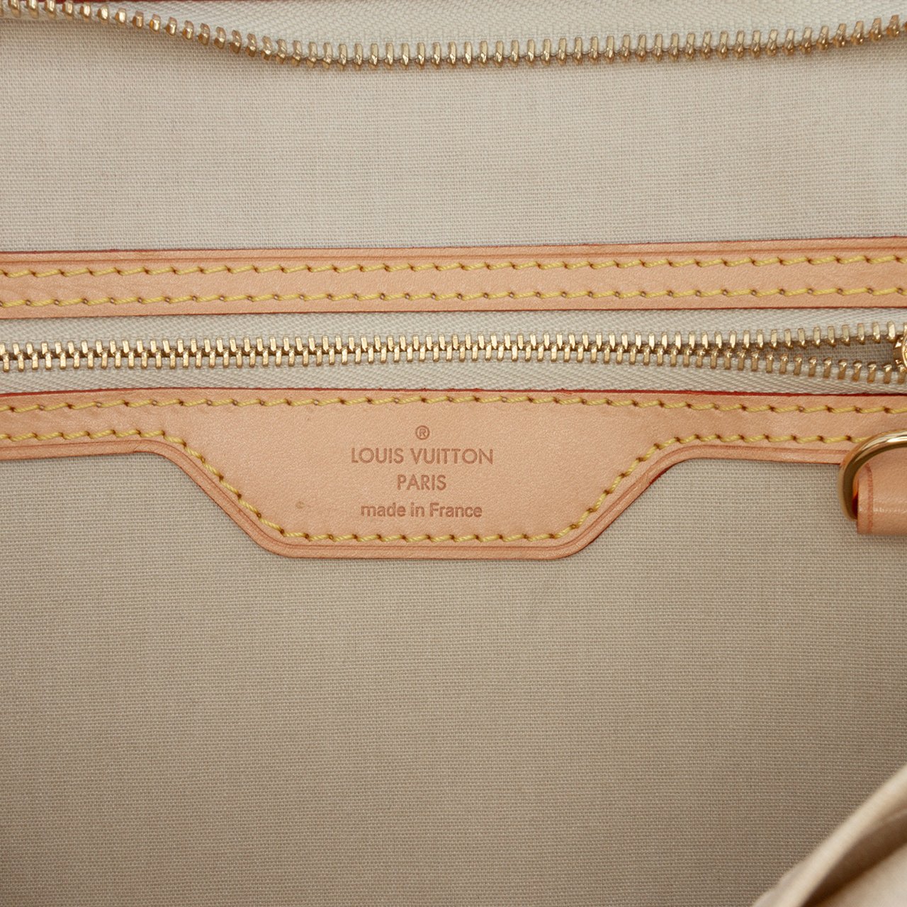 Louis Vuitton Monogram Vernis Brea MM Bruin