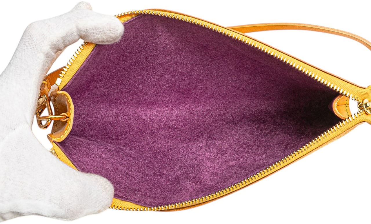 Louis Vuitton Epi Pochette Accessoires Geel