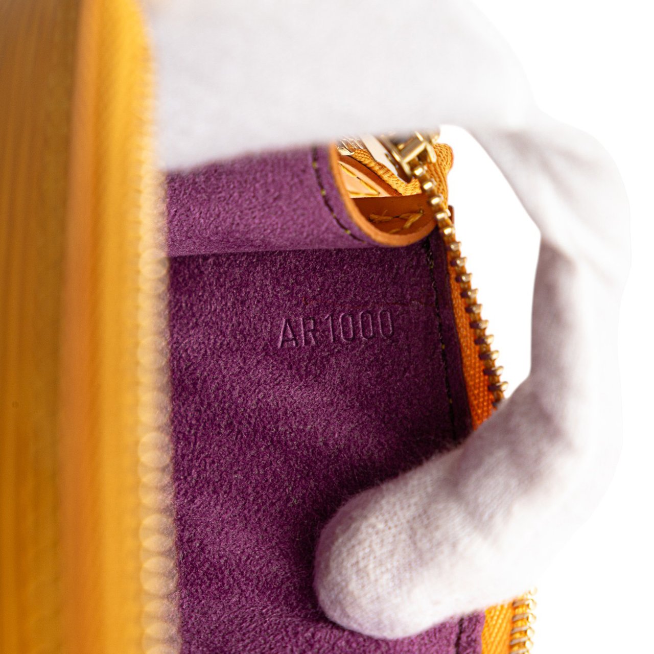 Louis Vuitton Epi Pochette Accessoires Geel