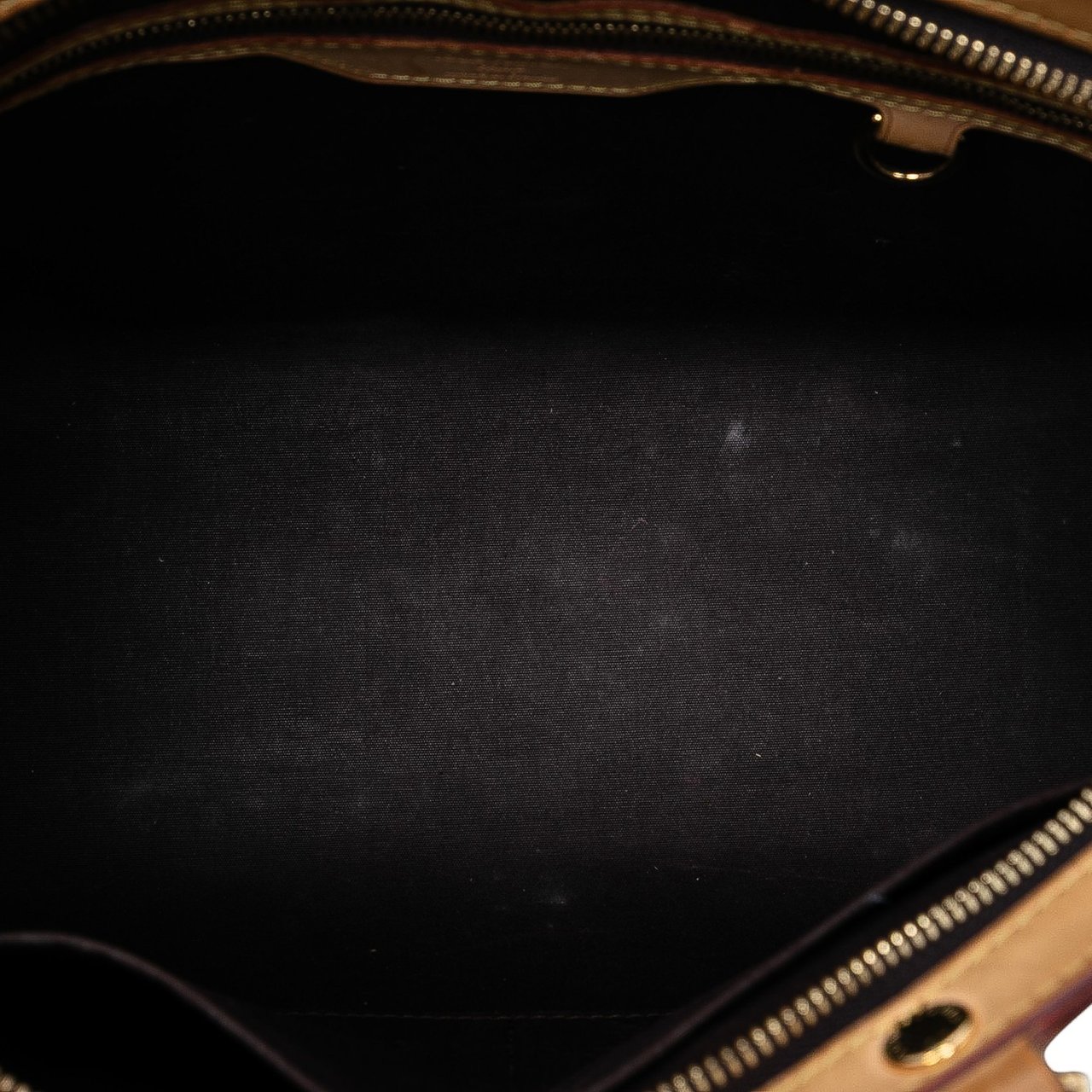 Louis Vuitton Monogram Vernis Brea MM Paars