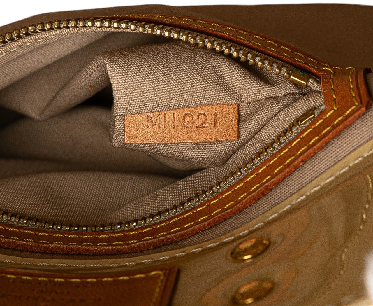 Louis Vuitton Monogram Vernis Reade PM Bruin