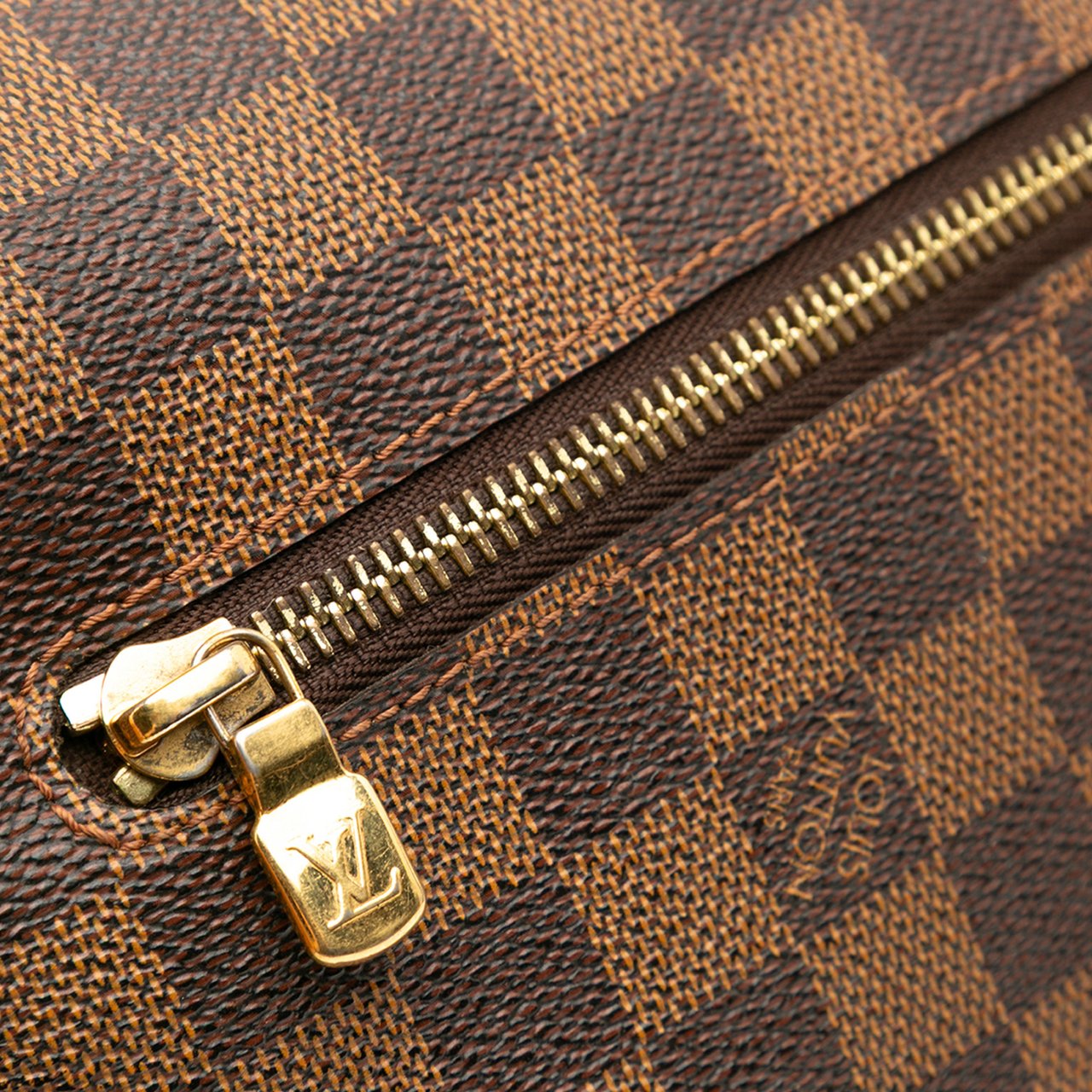 Louis Vuitton Damier Ebene Brooklyn MM Bruin