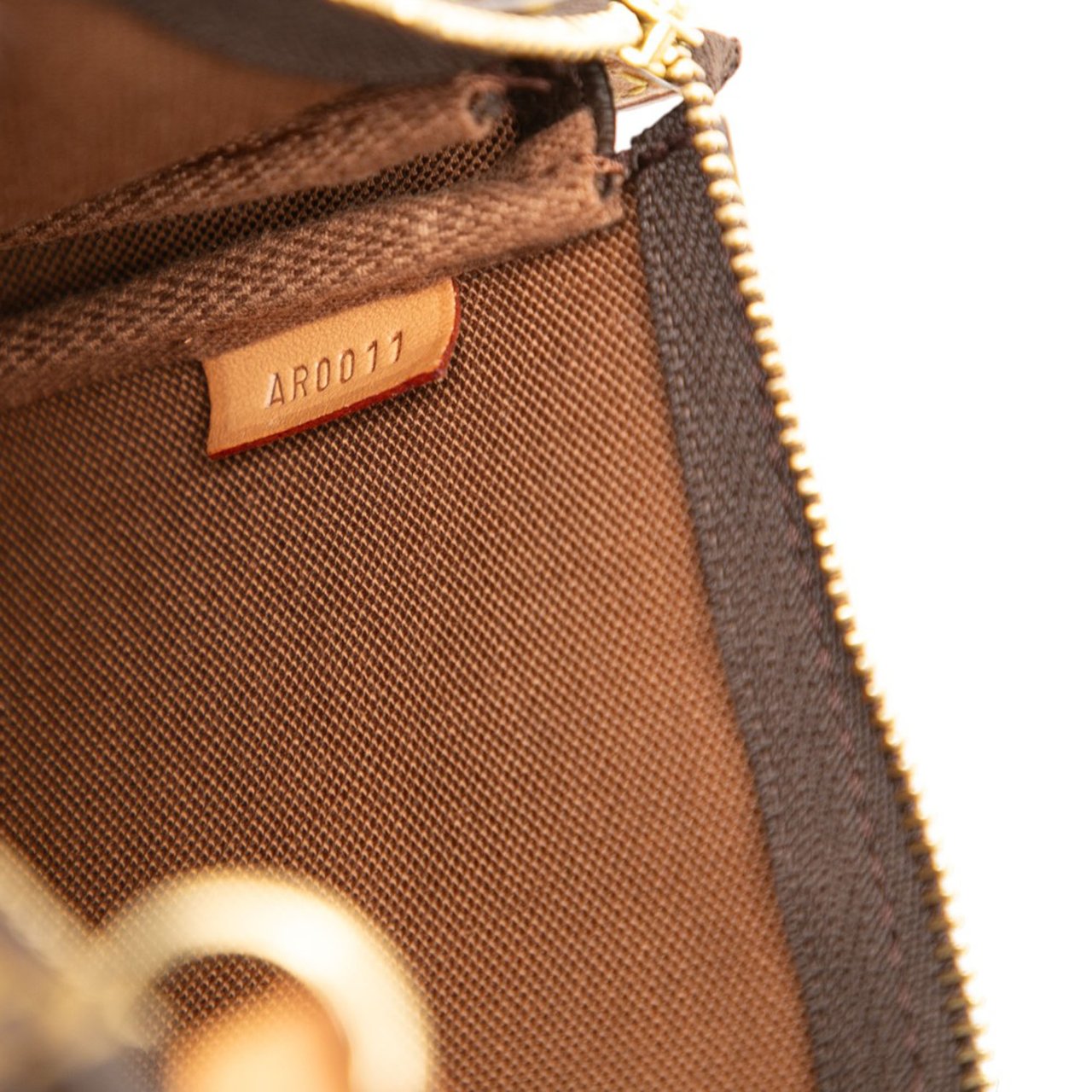 Louis Vuitton Monogram Pochette Accessoires Bruin