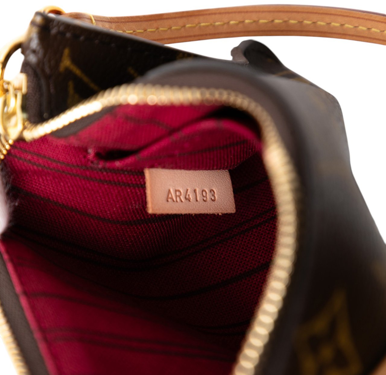 Louis Vuitton Monogram Neverfull Pochette PM Bruin