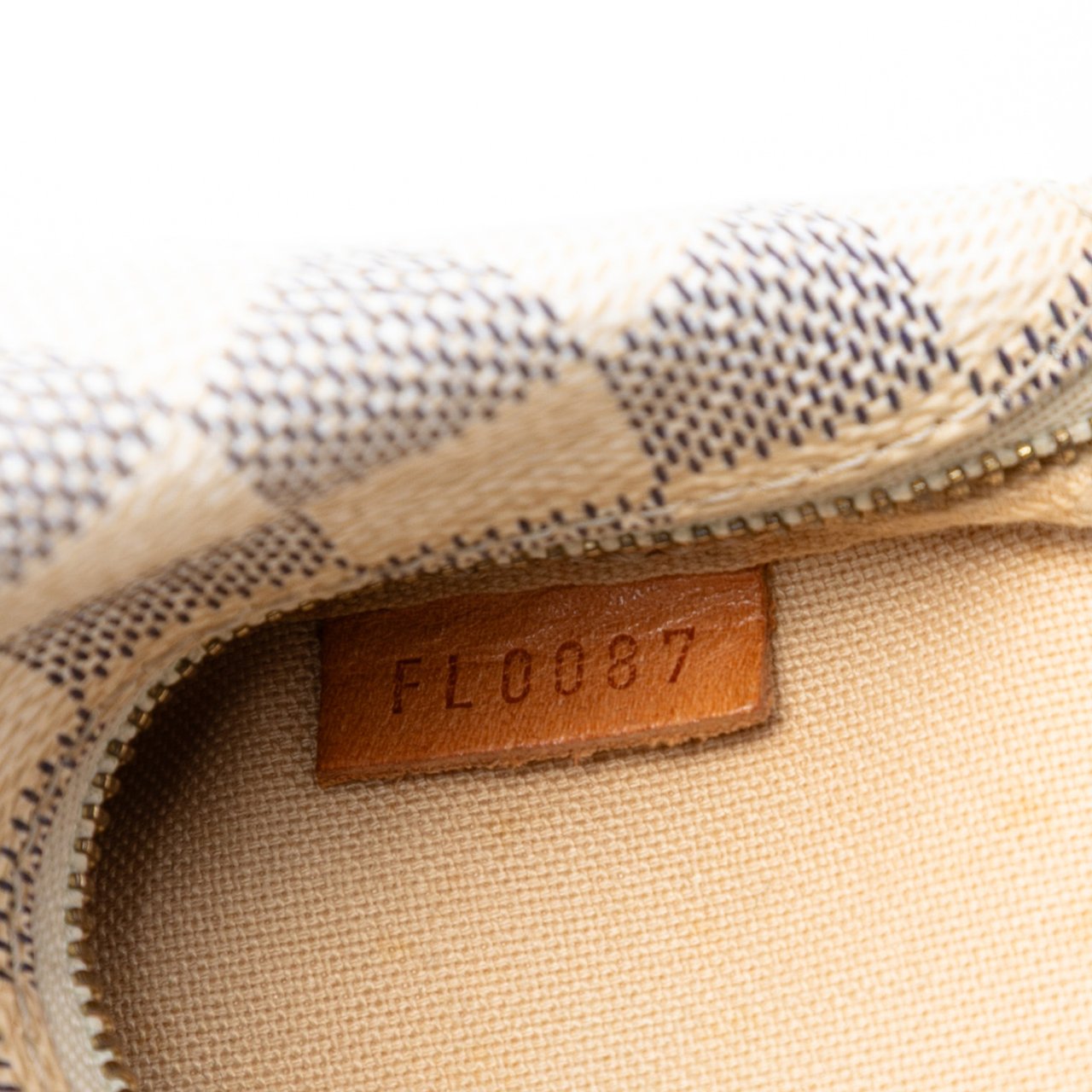 Louis Vuitton Damier Azur Mini Pochette Accessoires Wit