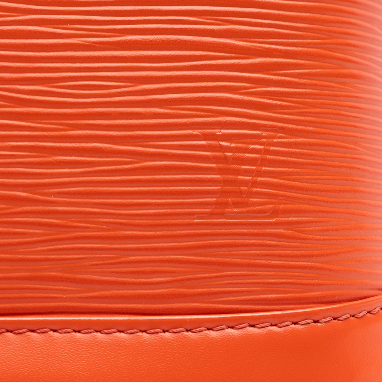 Louis Vuitton Epi Alma BB Oranje