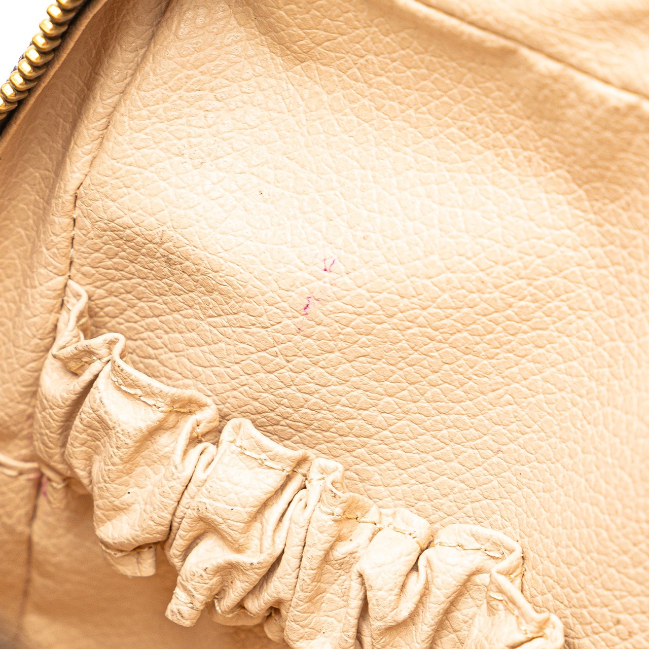 Louis Vuitton Monogram Trousse Toilette 23 Bruin