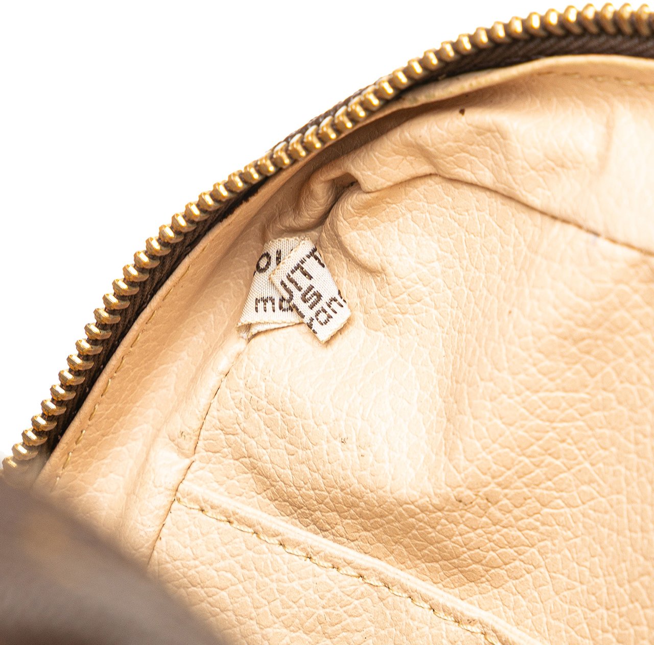 Louis Vuitton Monogram Trousse Toilette 23 Bruin