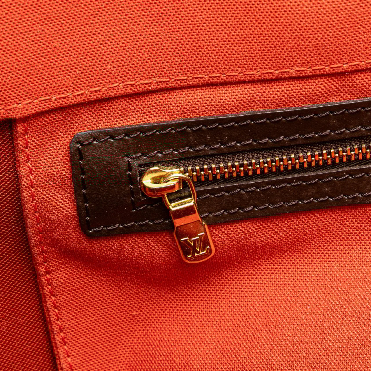 Louis Vuitton Damier Ebene Greenwich PM Bruin