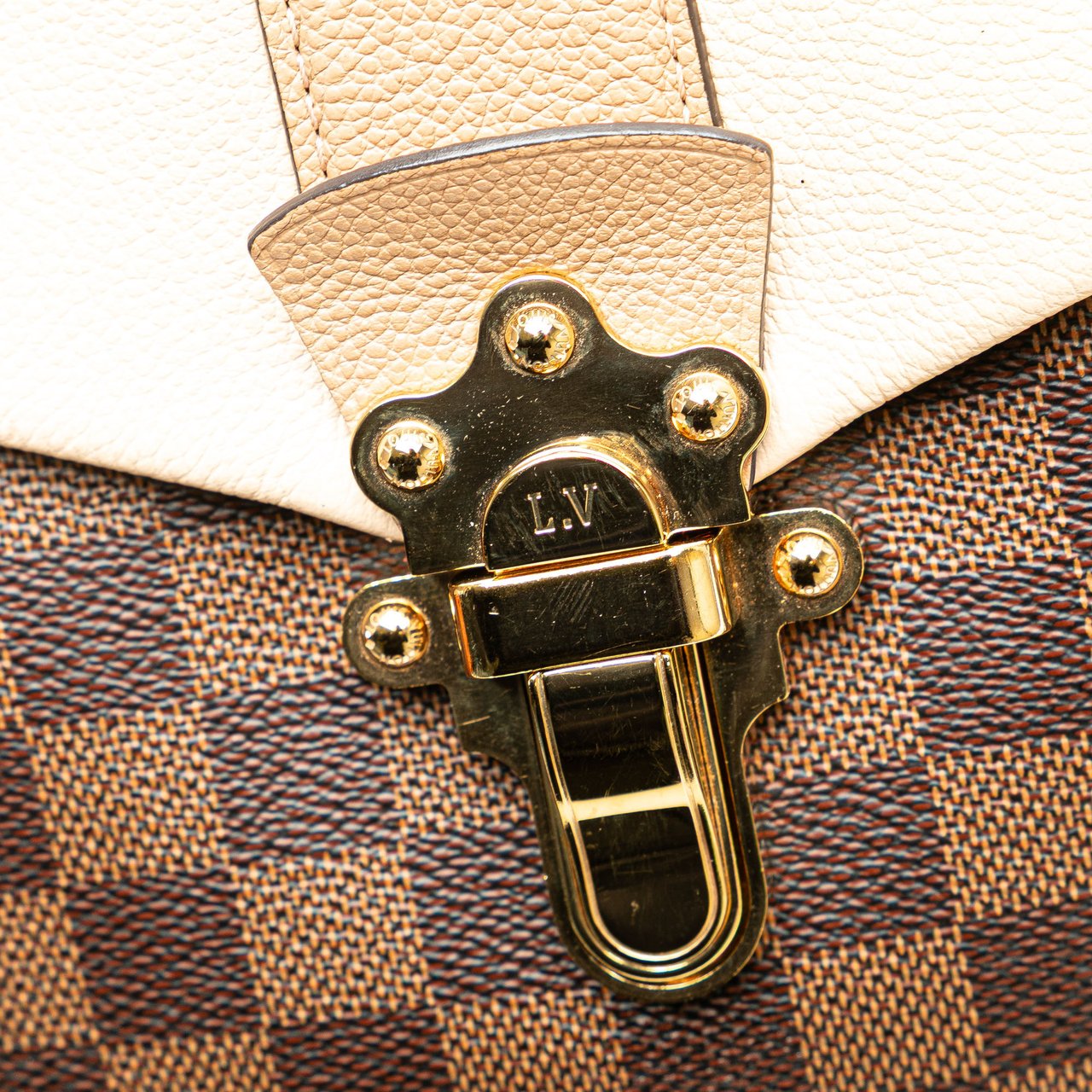 Louis Vuitton Damier Ebene Clapton Bruin
