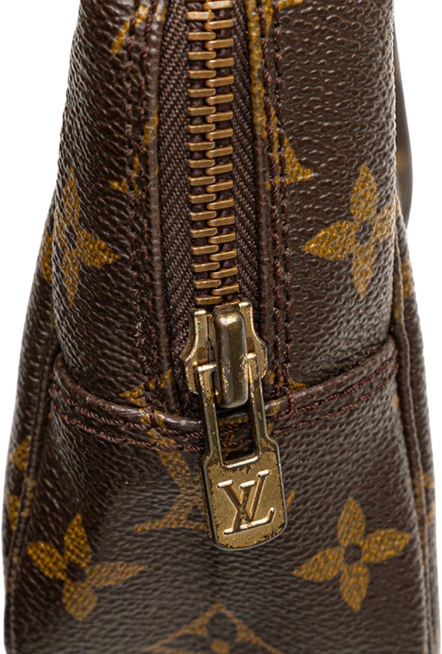 Louis Vuitton Monogram Trousse Toilette 23 Bruin