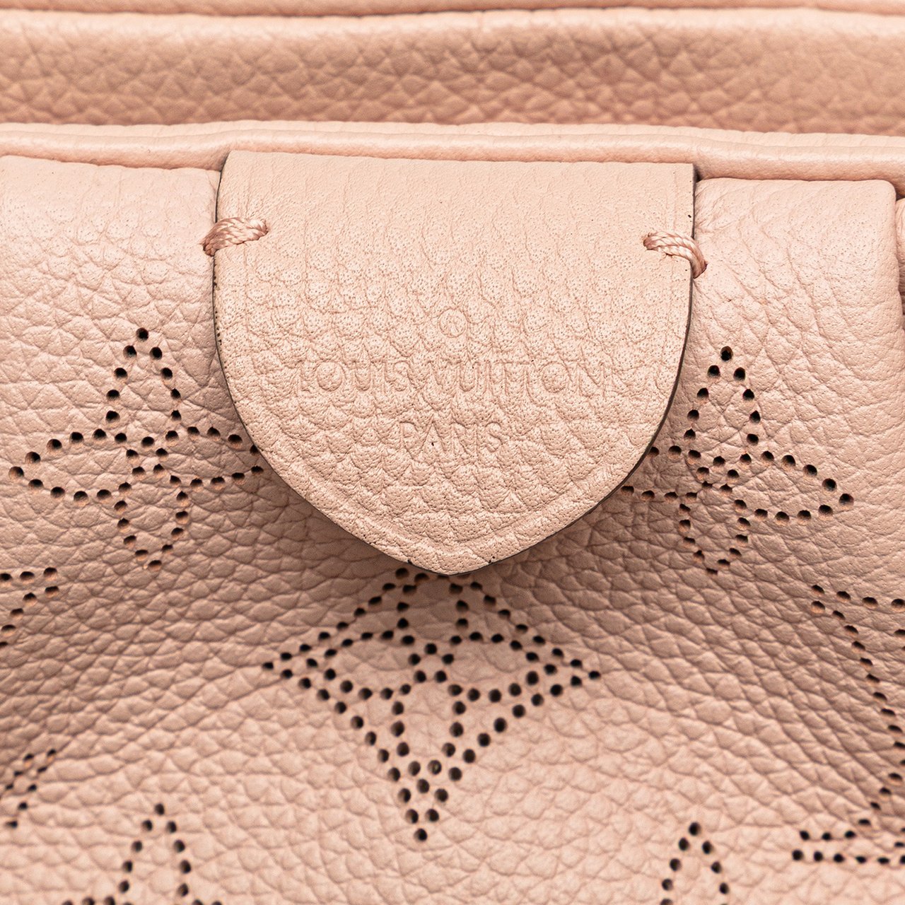 Louis Vuitton Monogram Mahina Scala Mini Pouch Roze