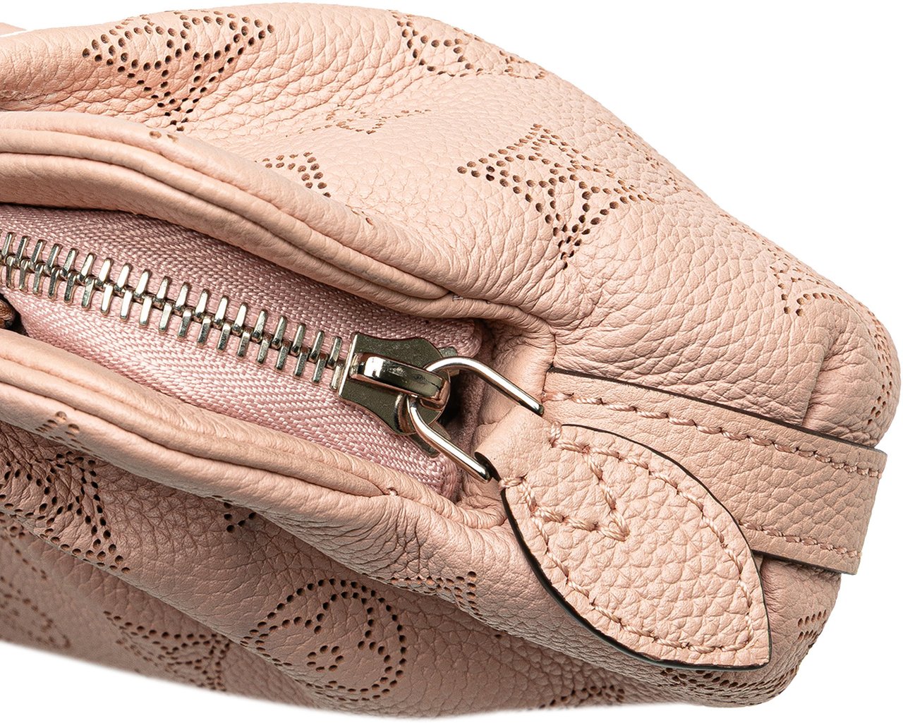 Louis Vuitton Monogram Mahina Scala Mini Pouch Roze