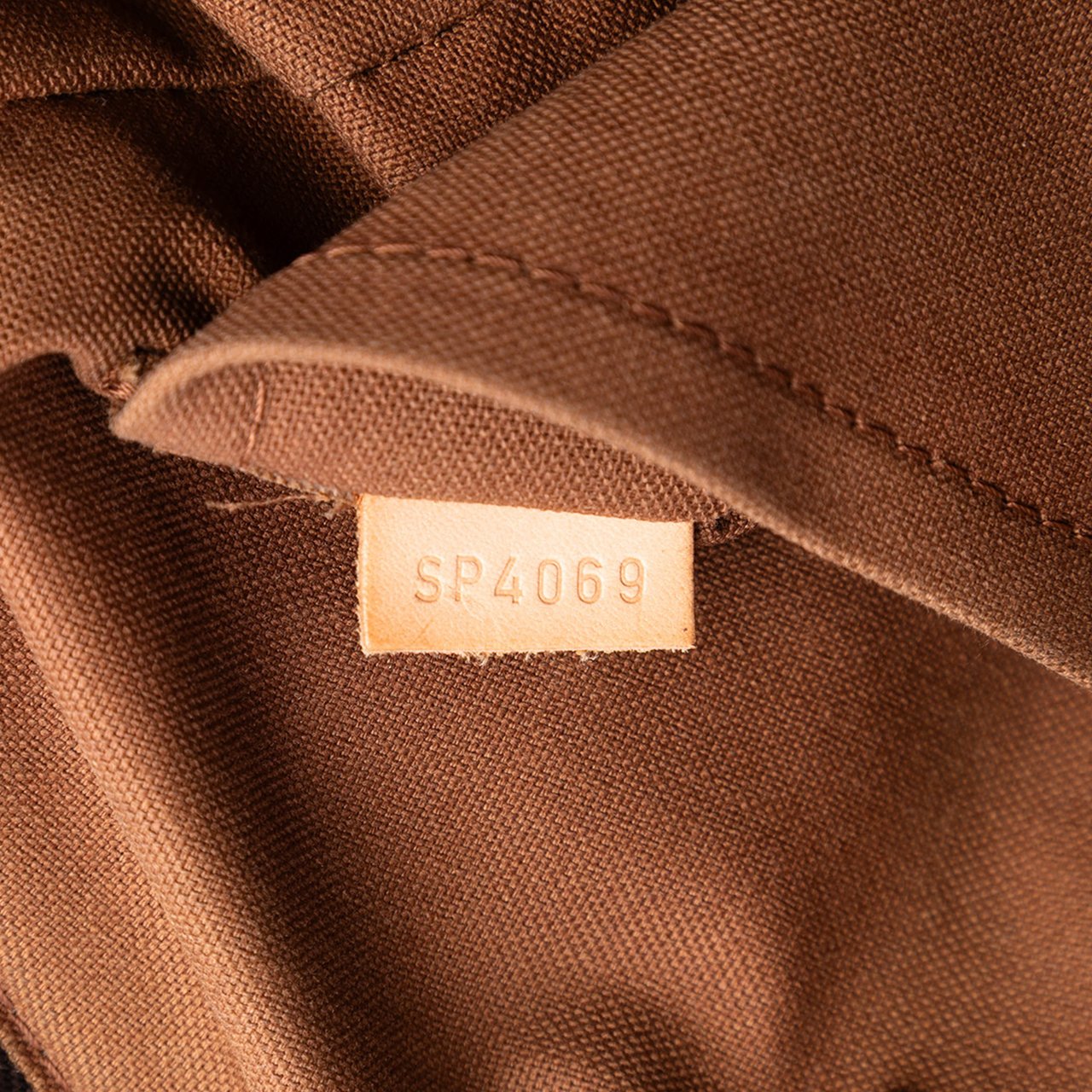 Louis Vuitton Monogram Tivoli GM Bruin