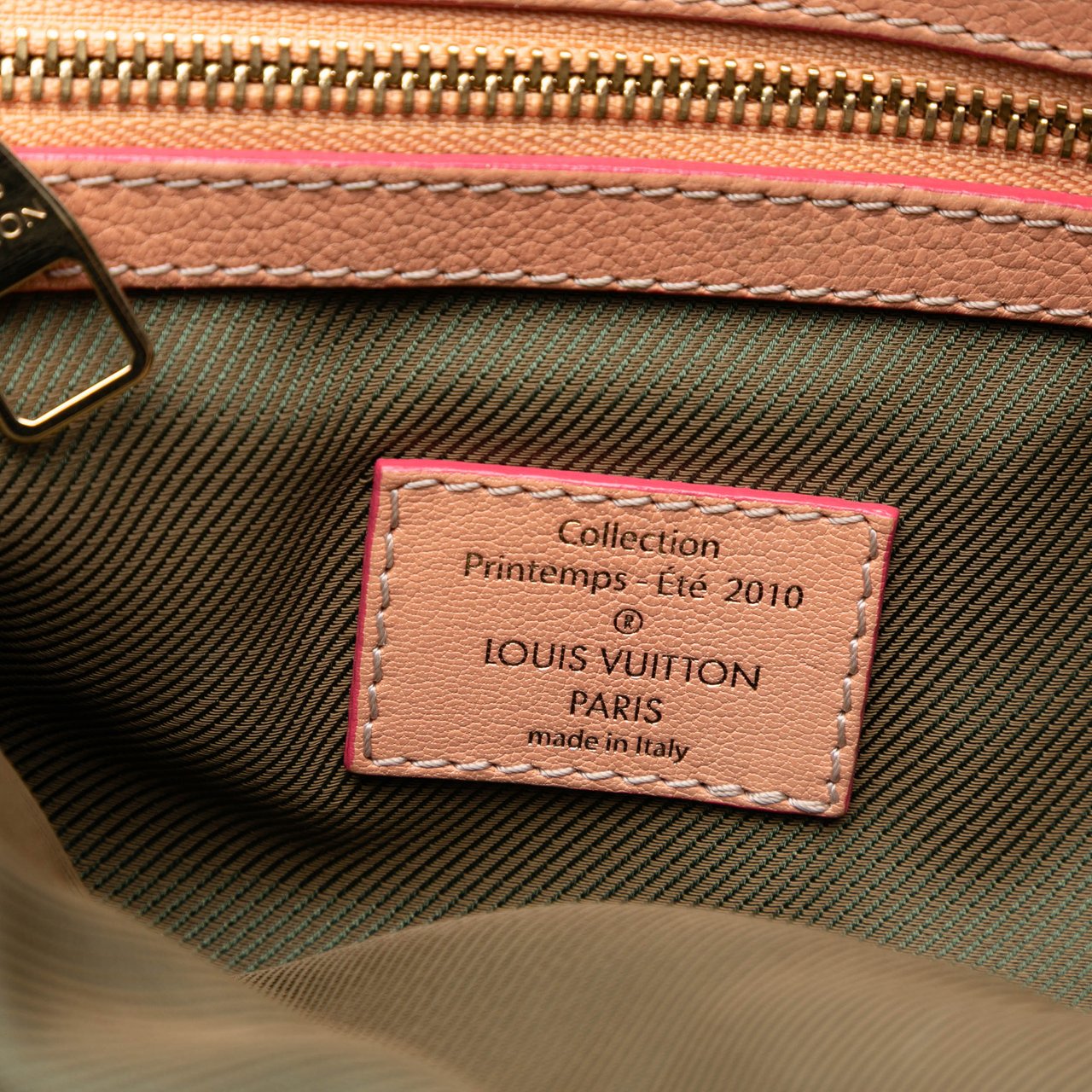 Louis Vuitton Monogram Empreinte Underground Duffle Bag Roze