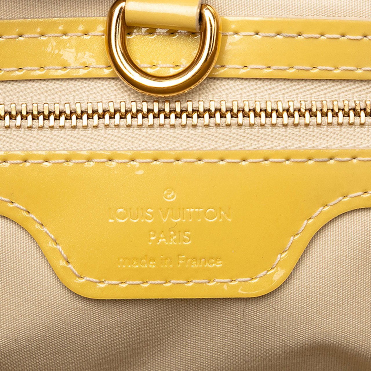 Louis Vuitton Monogram Vernis Wilshire PM Geel