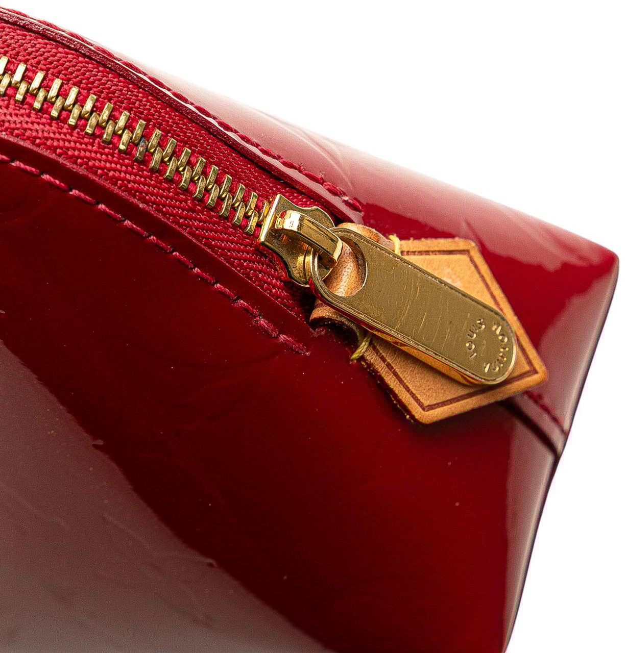 Louis Vuitton Monogram Vernis Cosmetic Pouch Rood
