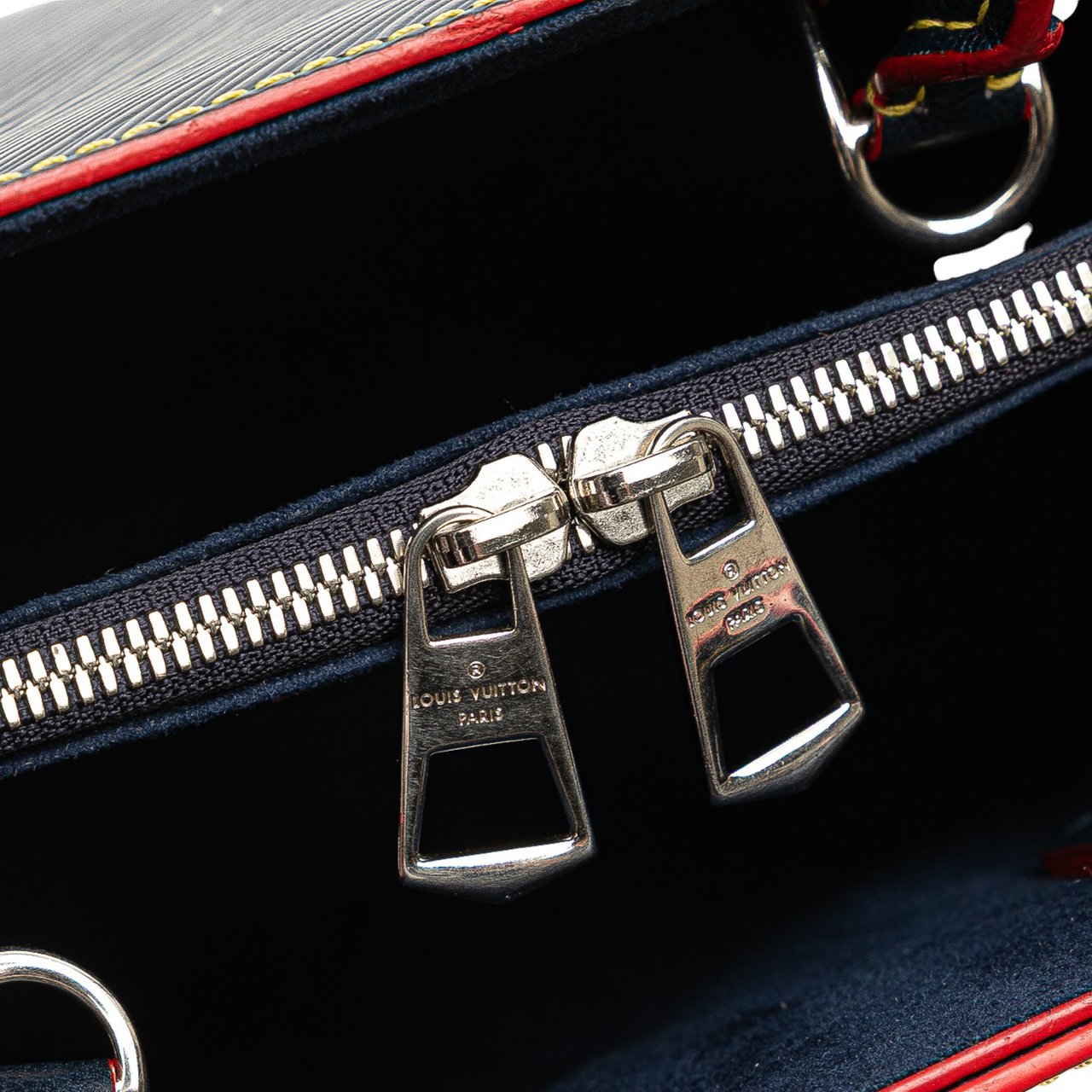 Louis Vuitton Epi Twist Satchel Blauw