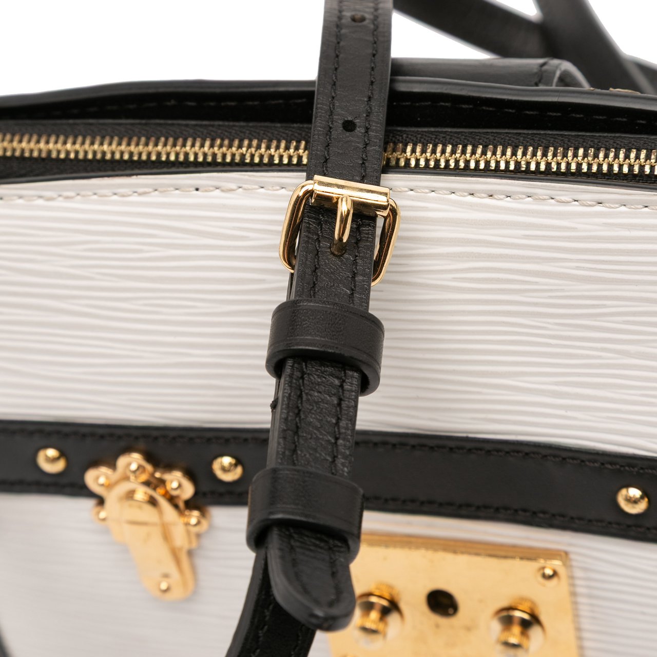 Louis Vuitton Epi Trunk Clutch Wit