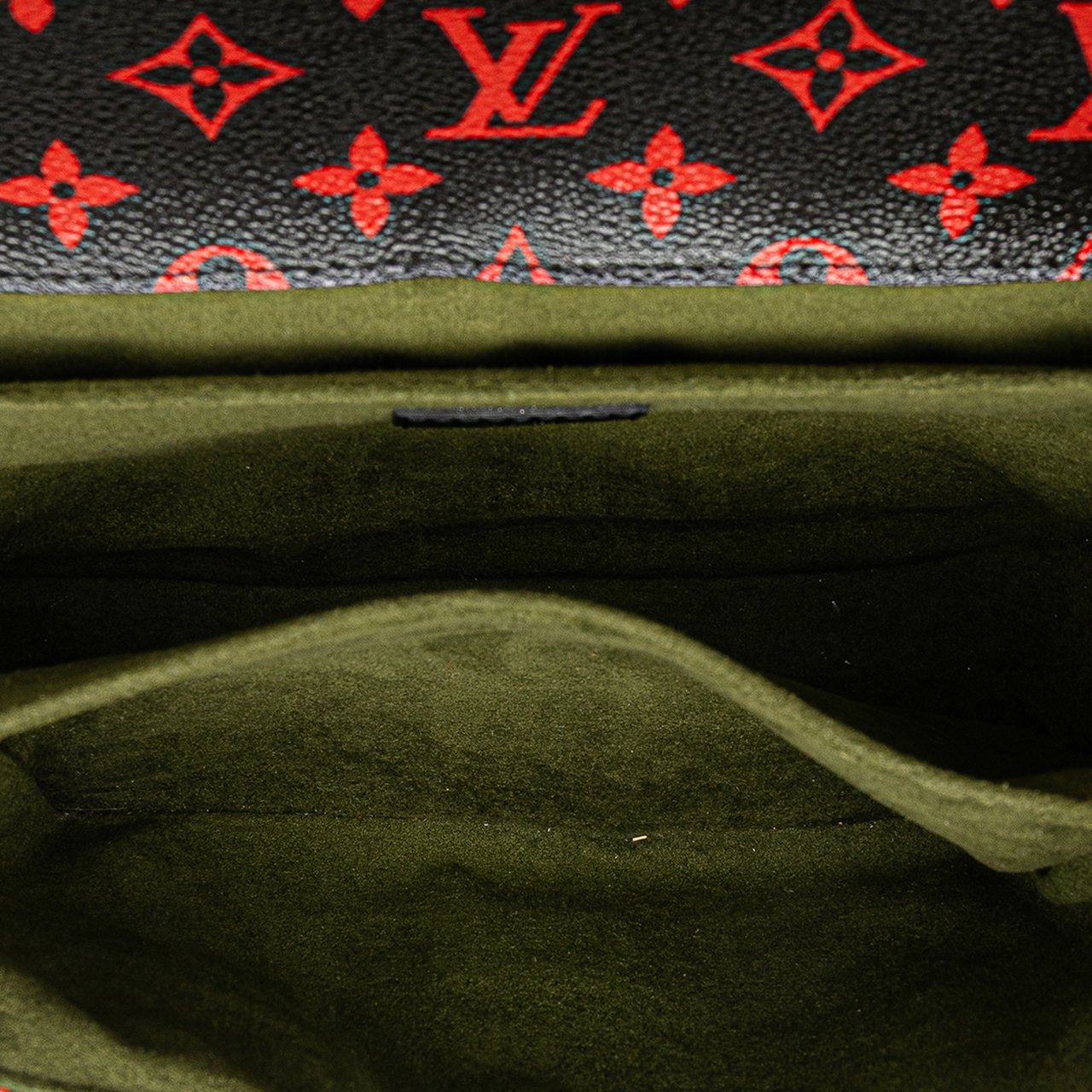 Louis Vuitton Monogram Infrarouge Pochette Metis Zwart