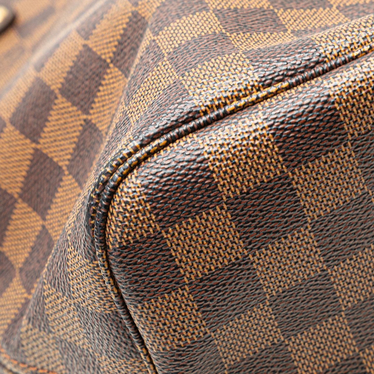 Louis Vuitton Damier Ebene Neverfull MM Bruin