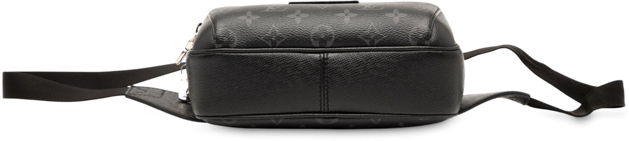 Louis Vuitton Monogram Taigarama Outdoor Bumbag Zwart