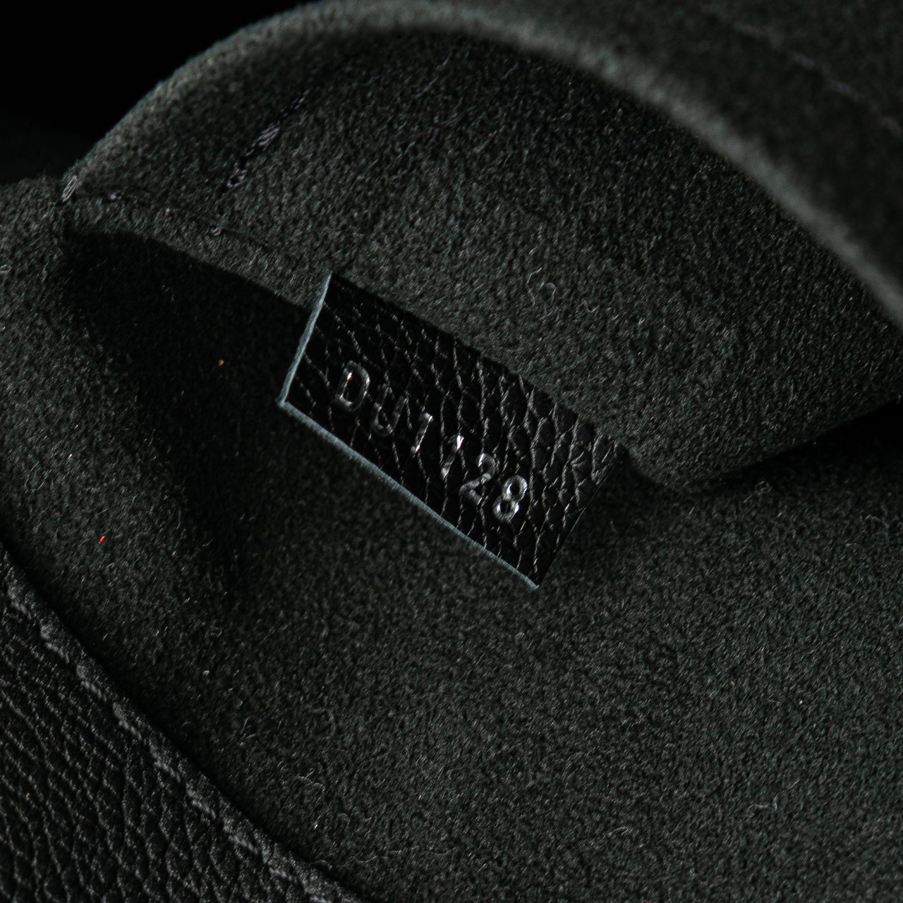 Louis Vuitton Taurillon Lockme Backpack Zwart