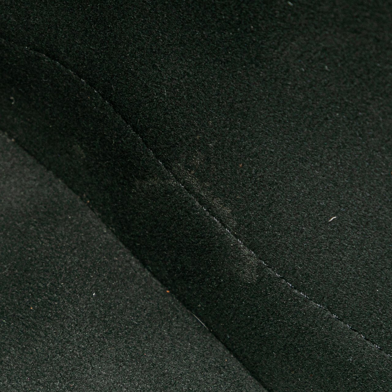 Louis Vuitton Taurillon Lockme Backpack Zwart