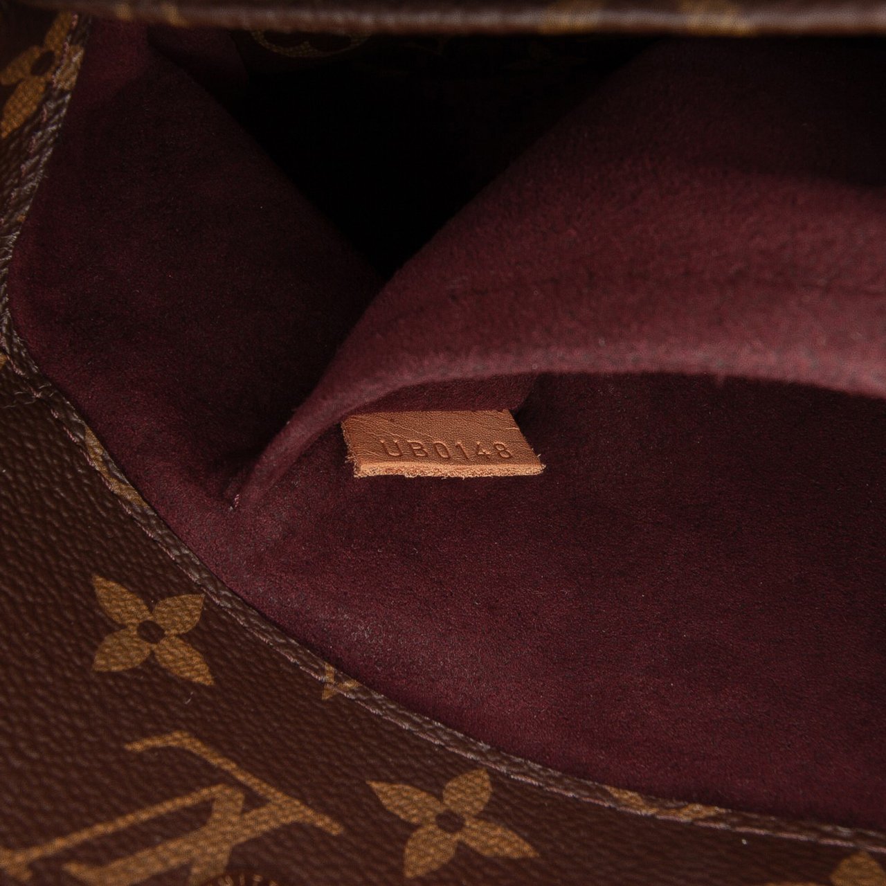 Louis Vuitton Monogram Montaigne MM Bruin