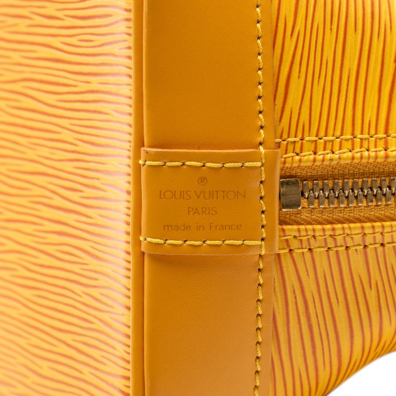 Louis Vuitton Epi Alma PM Geel