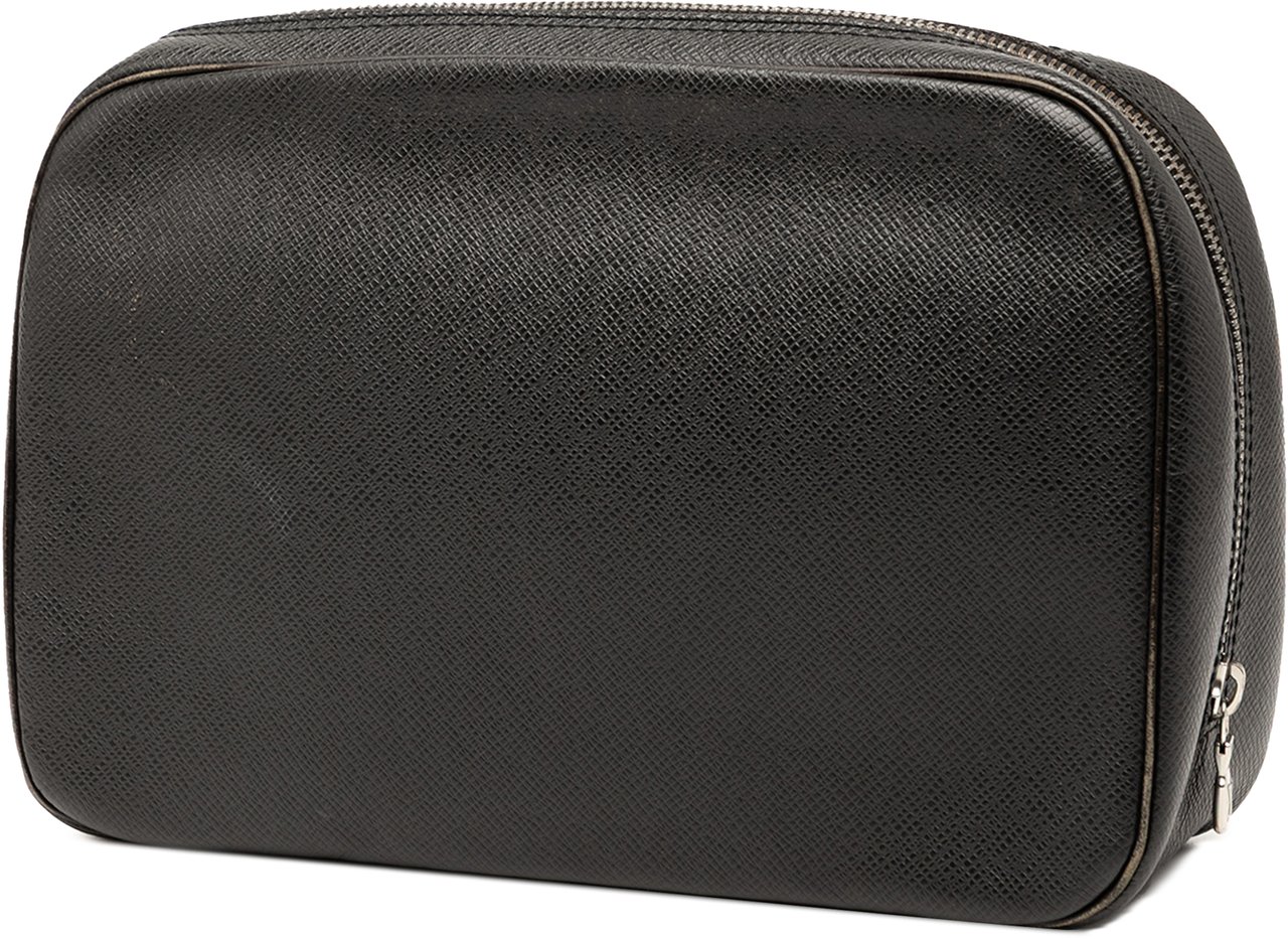 Louis Vuitton Taiga Toiletry Pouch GM Zwart