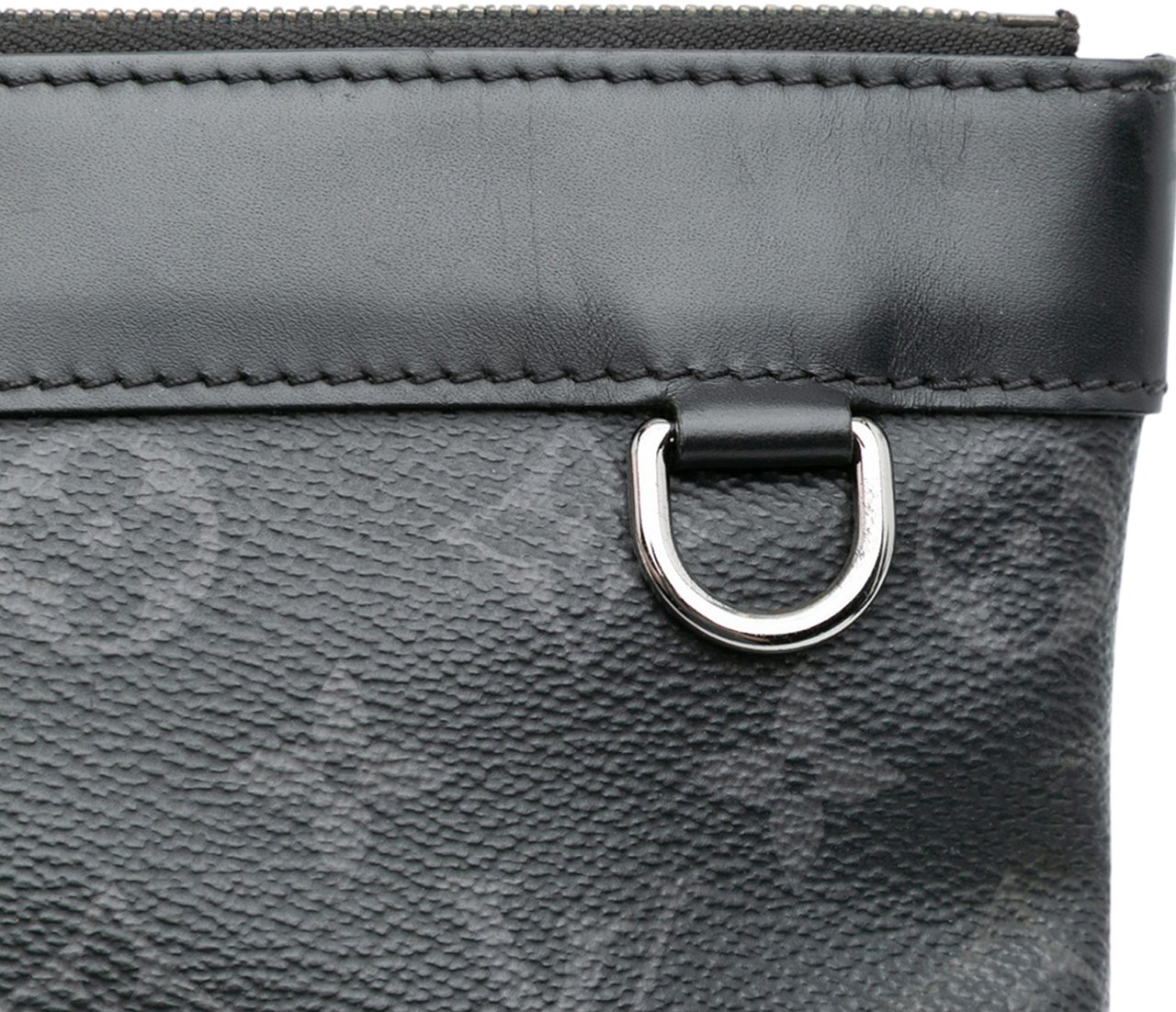 Louis Vuitton Monogram Eclipse Discovery Pochette GM Zwart
