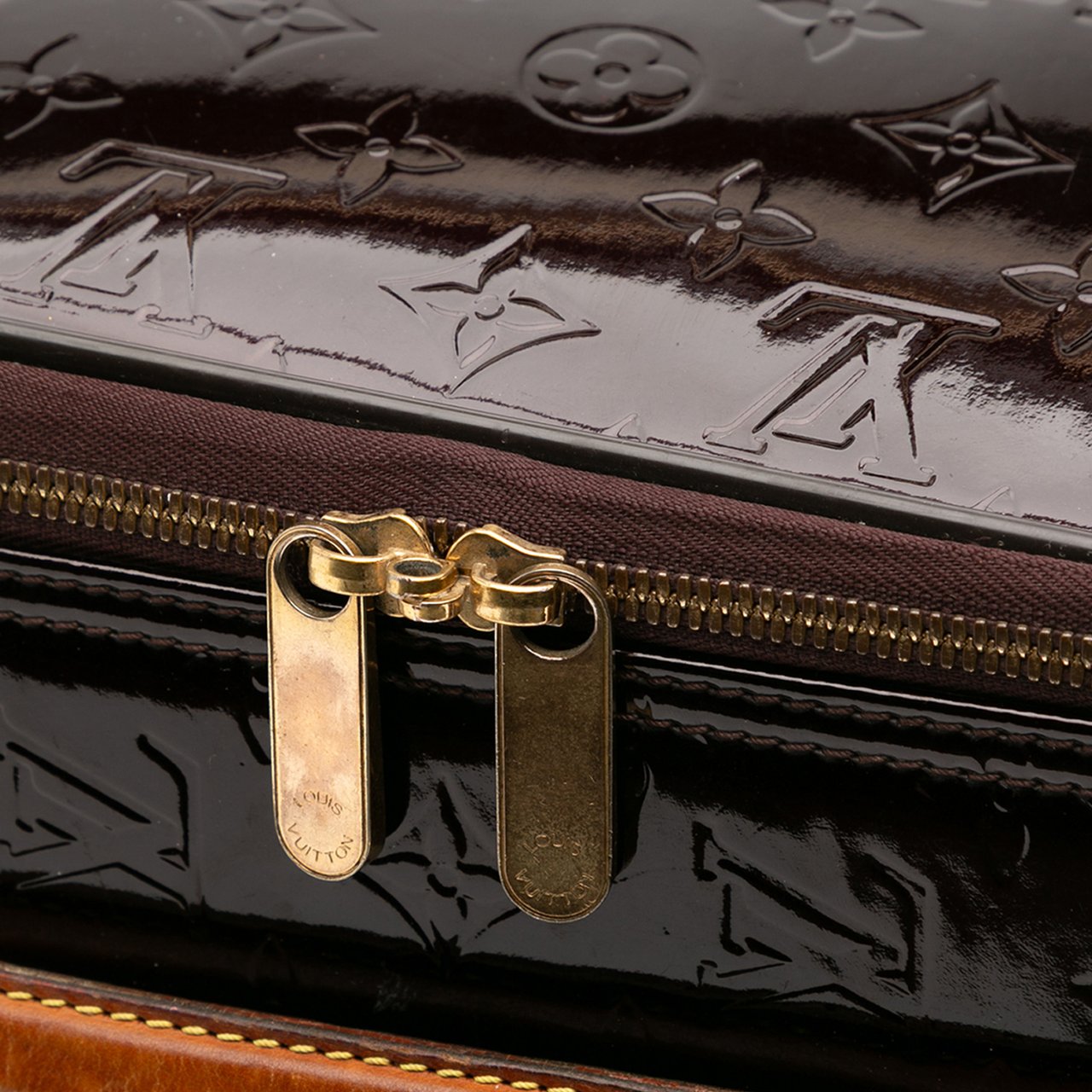 Louis Vuitton Monogram Vernis Pegase 45 Paars