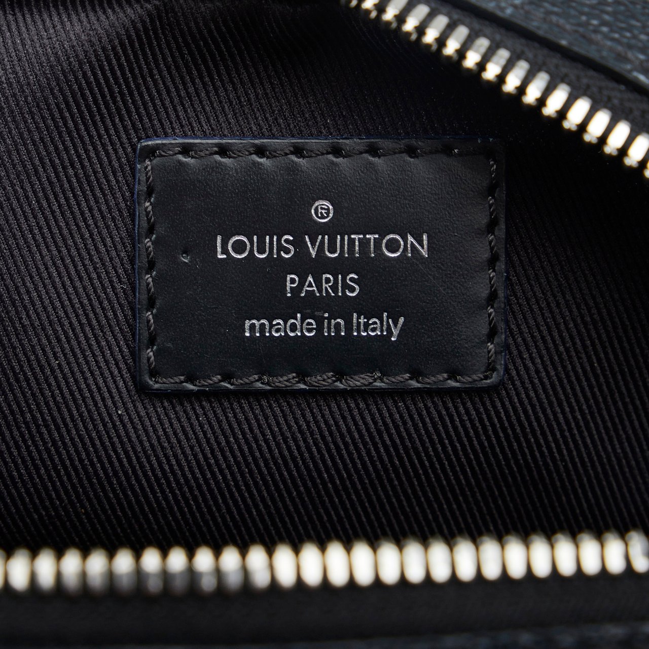 Louis Vuitton Damier Graphite Renaissance Map Danube Slim PM Zwart