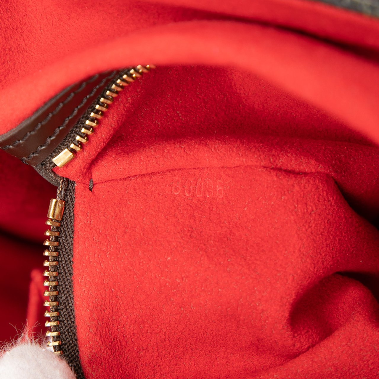 Louis Vuitton Damier Ebene Uzes Bruin