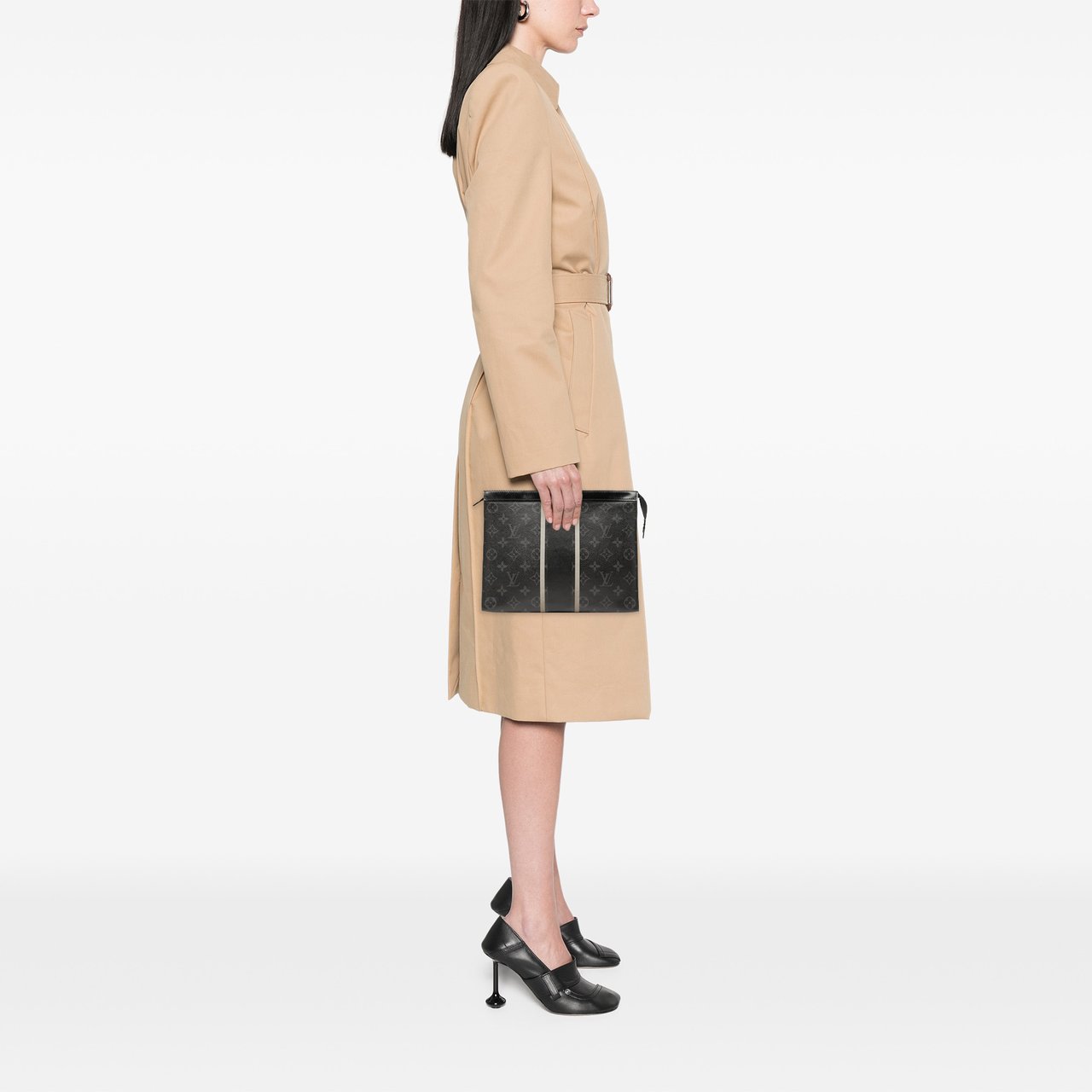 Louis Vuitton Fujiwara Monogram Eclipse Flash Pochette Voyage MM Zwart