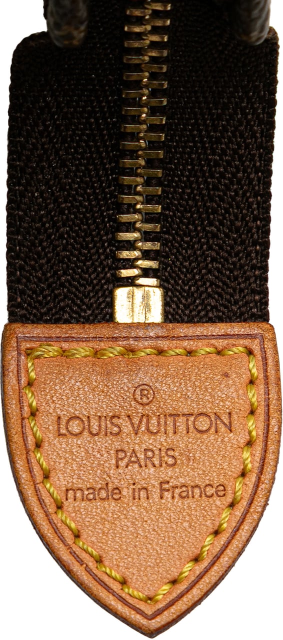 Louis Vuitton Monogram Toiletry Pouch 15 Bruin
