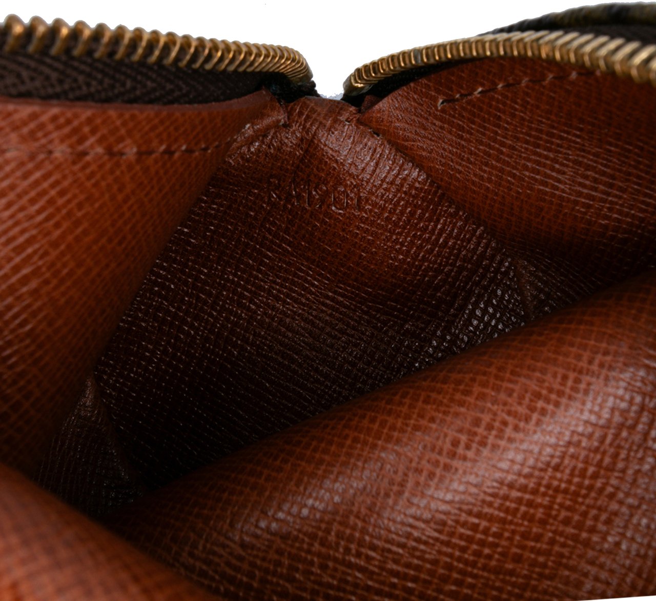 Louis Vuitton Monogram Trousse Ronde Pencil Case 20 Bruin