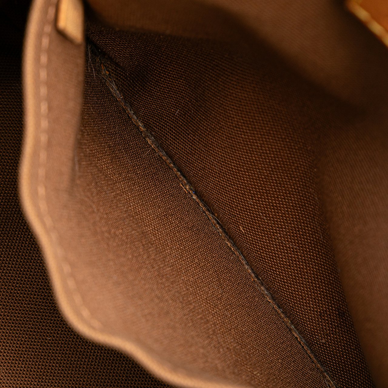 Louis Vuitton Monogram Batignolles Vertical PM Bruin