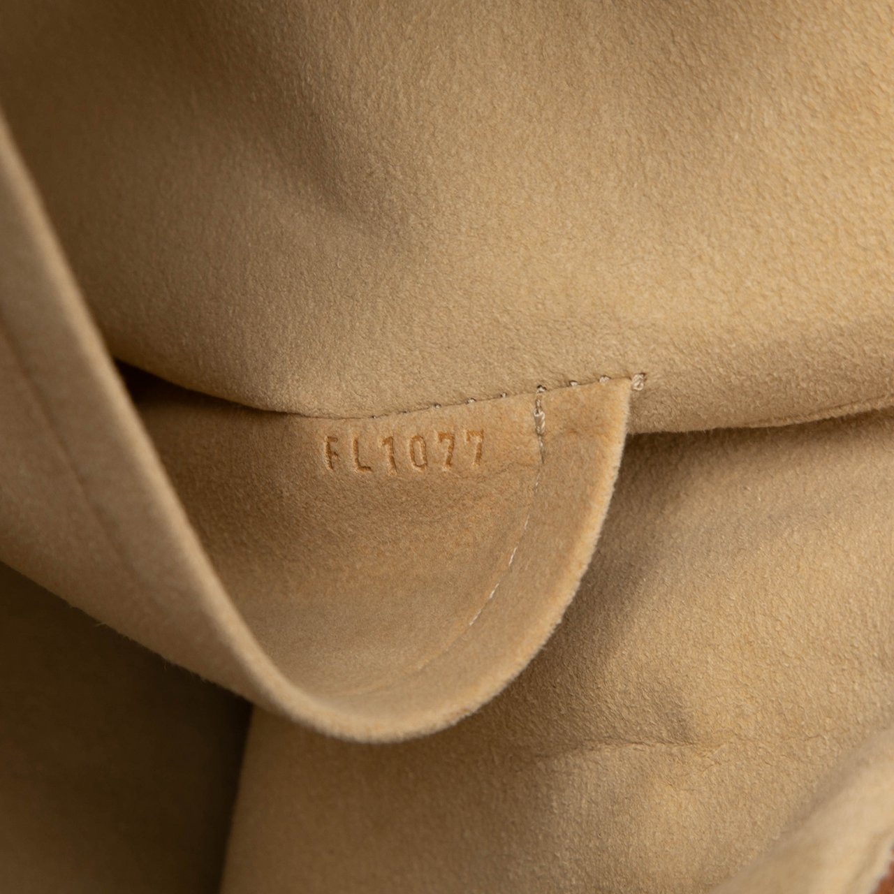 Louis Vuitton Monogram Beverly MM Bruin