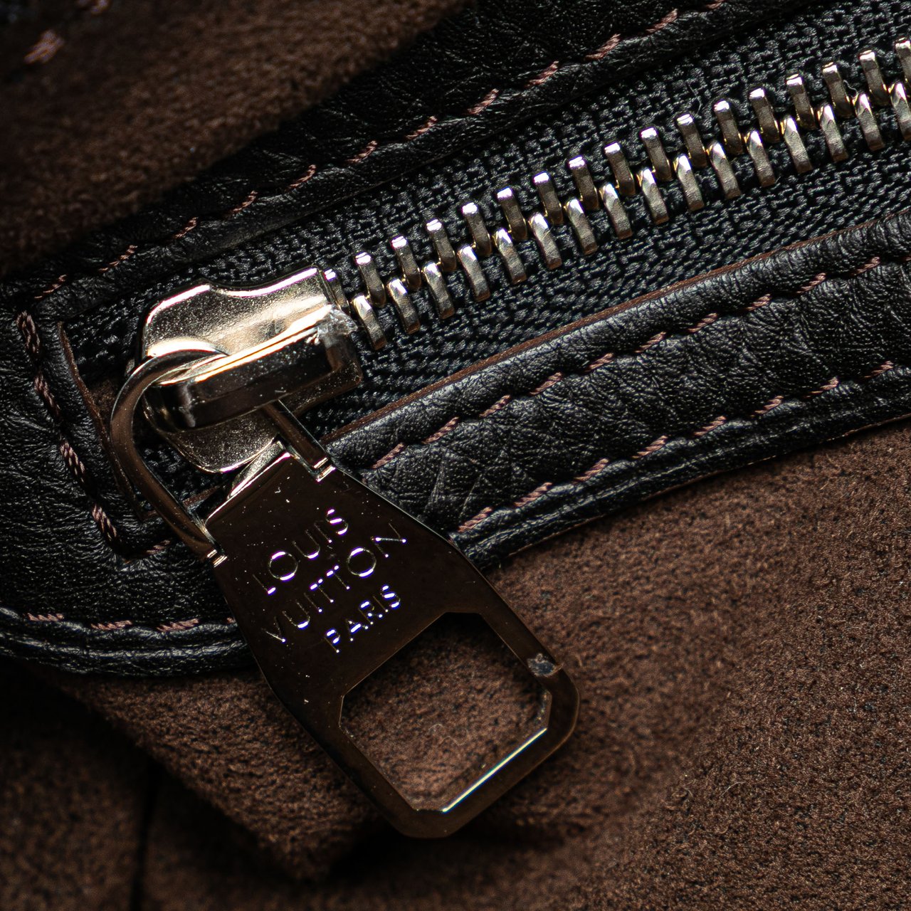 Louis Vuitton Monogram Mahina Selene PM Zwart
