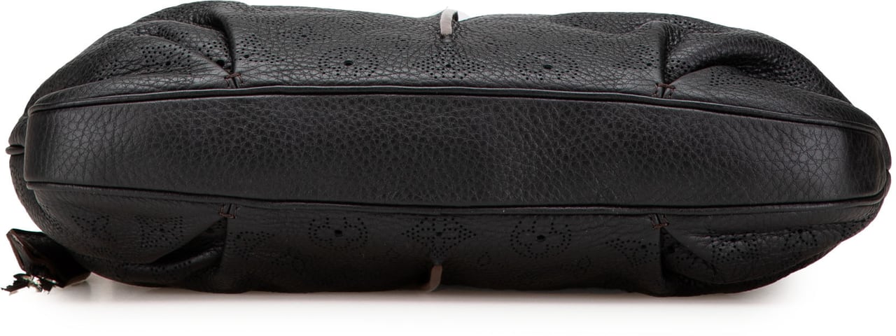 Louis Vuitton Monogram Mahina Selene PM Zwart