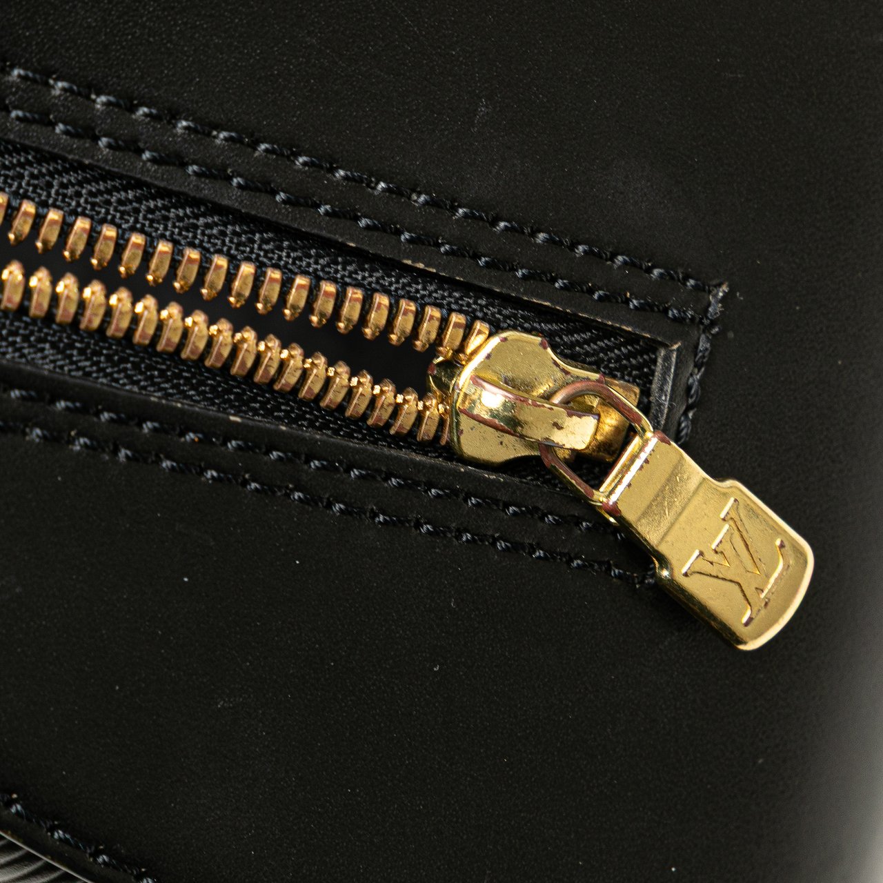 Louis Vuitton Epi Jasmine Zwart